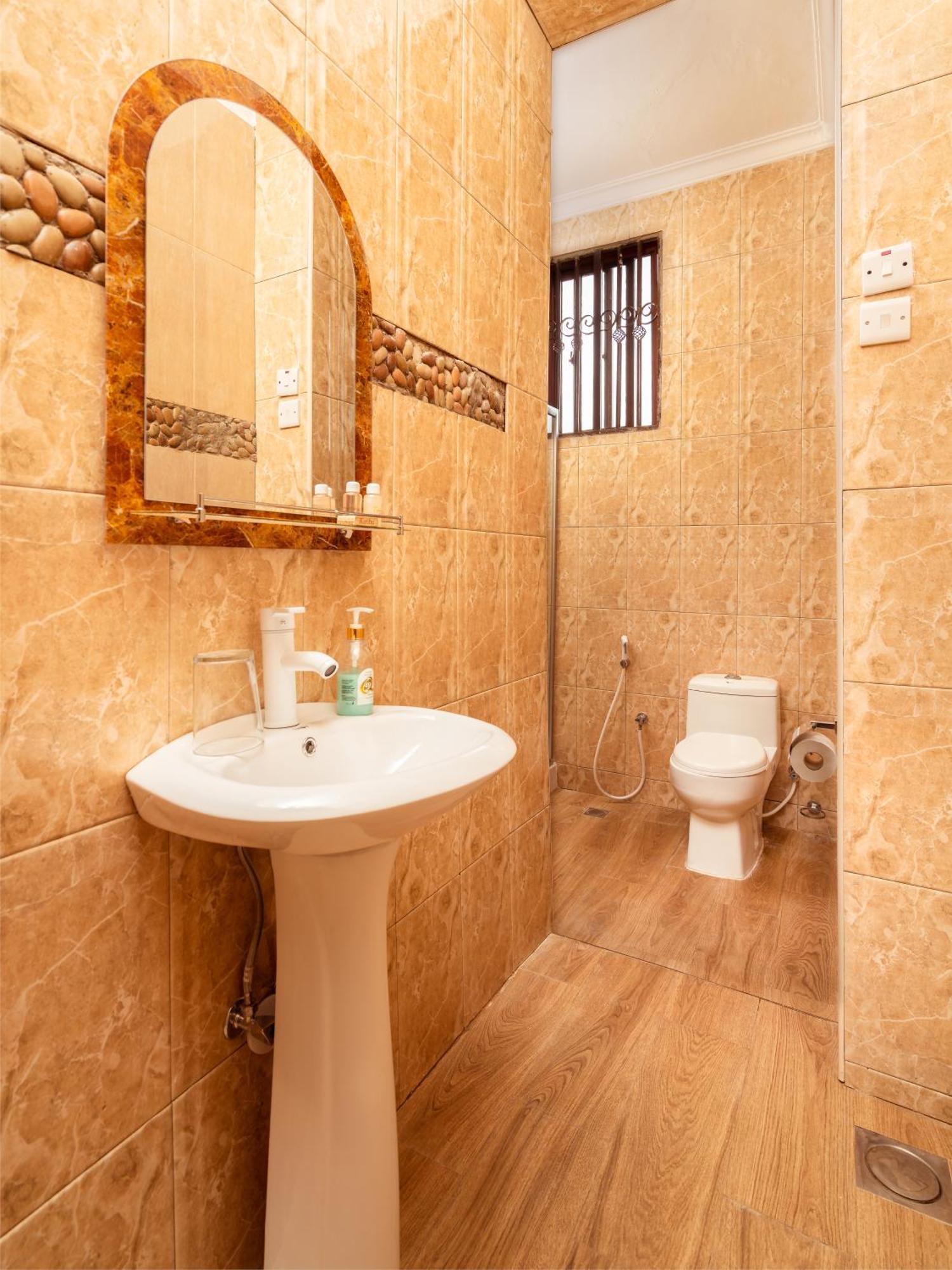 Rayan Apartments & Safaris Аруша Номер фото